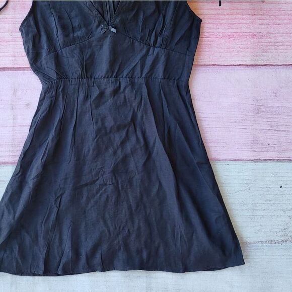 Princess Polly‎ Black Cap Sleeve V-Neck Cross My Heart Silky Mini Dress Size 6US - Picture 6 of 8